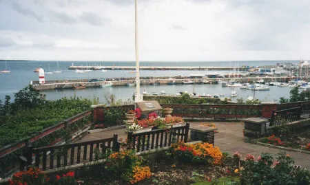 The garden in 2000
