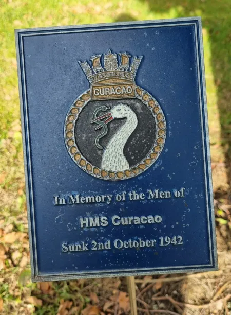 Full view of square plaque