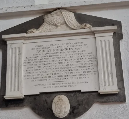 Full view of the memorial with inscription.
