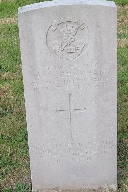 Private F W Chapman addition to gravestone