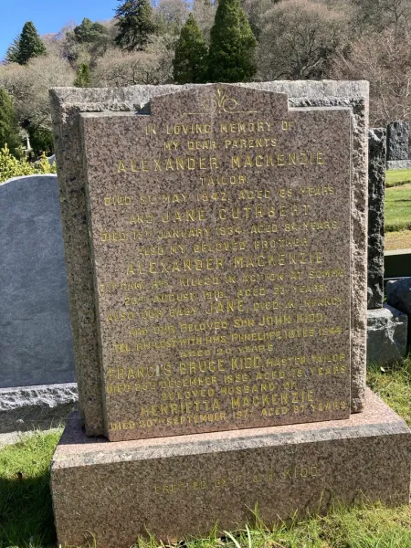 MacKenzie/ Kidd family gravestone