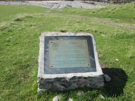 Entire memorial