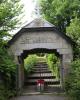 Gate
