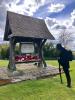 Memorial shelter